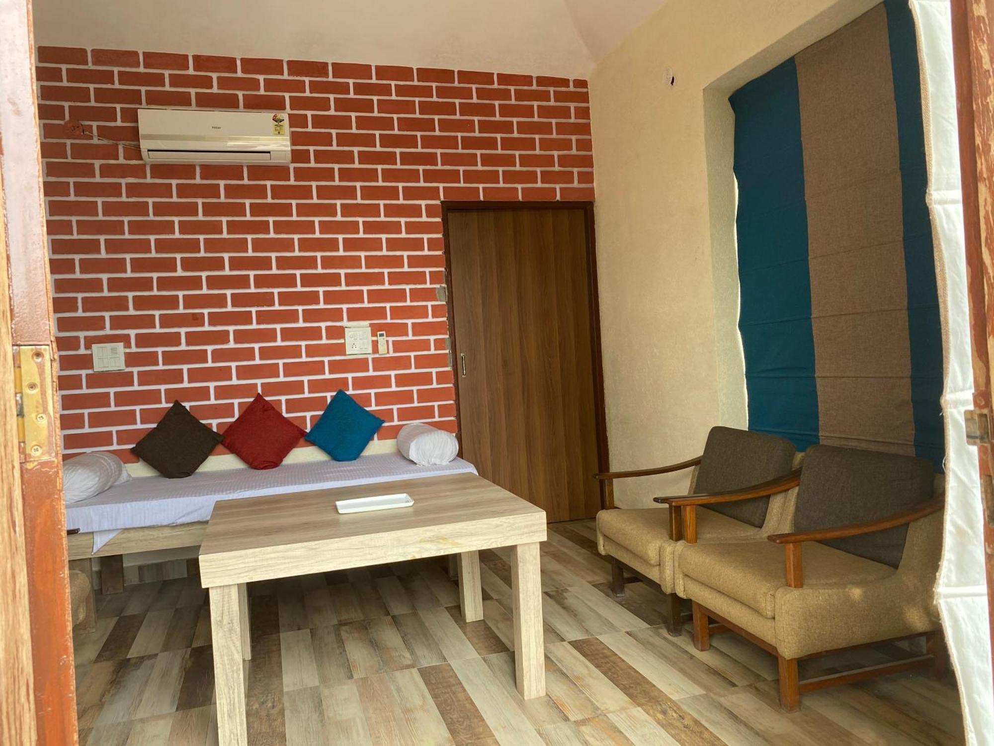 Grass Field Valley Resort Джайпур Екстериор снимка