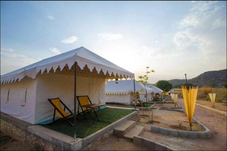 Grass Field Valley Resort Джайпур Екстериор снимка