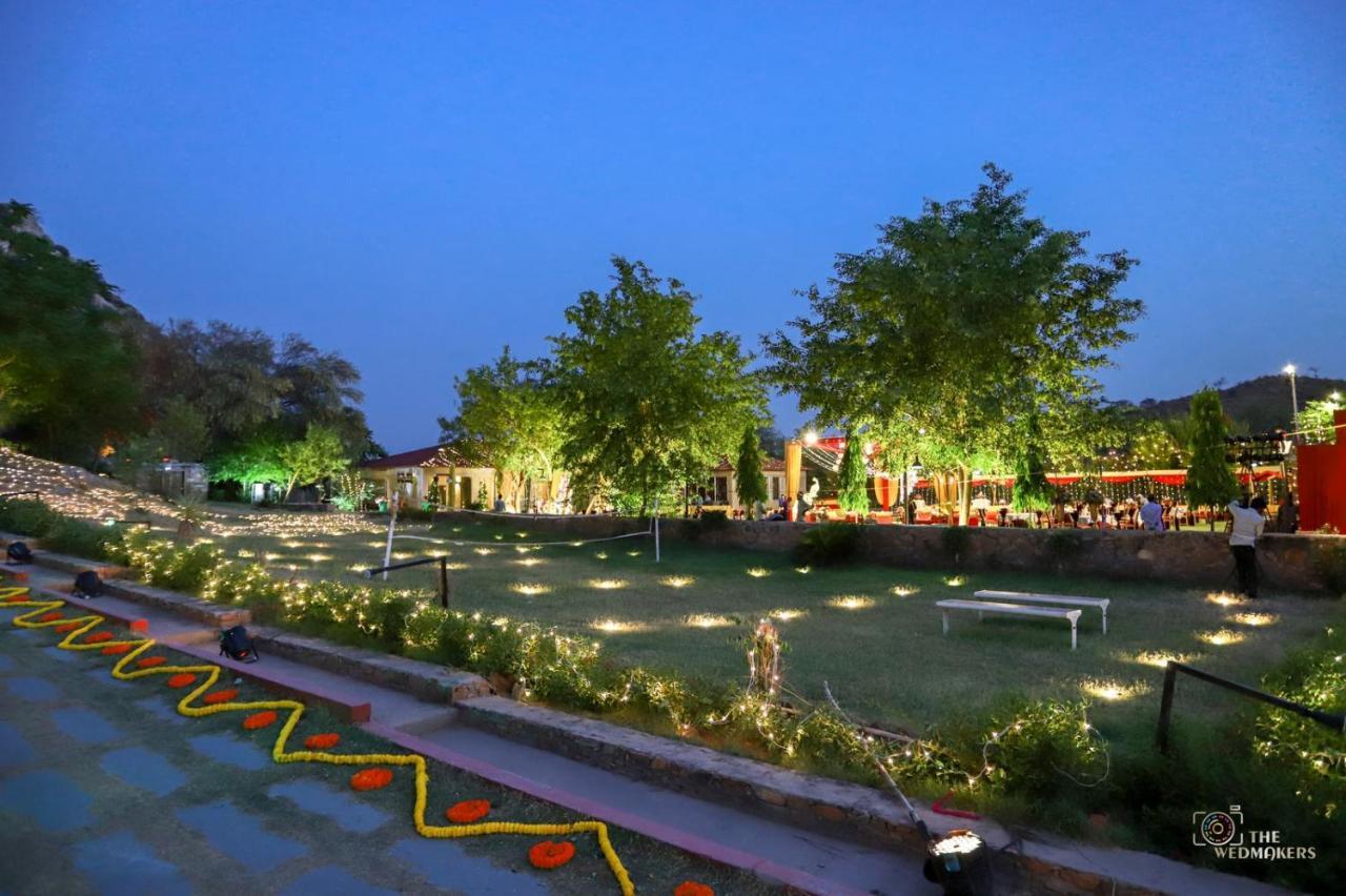 Grass Field Valley Resort Джайпур Екстериор снимка