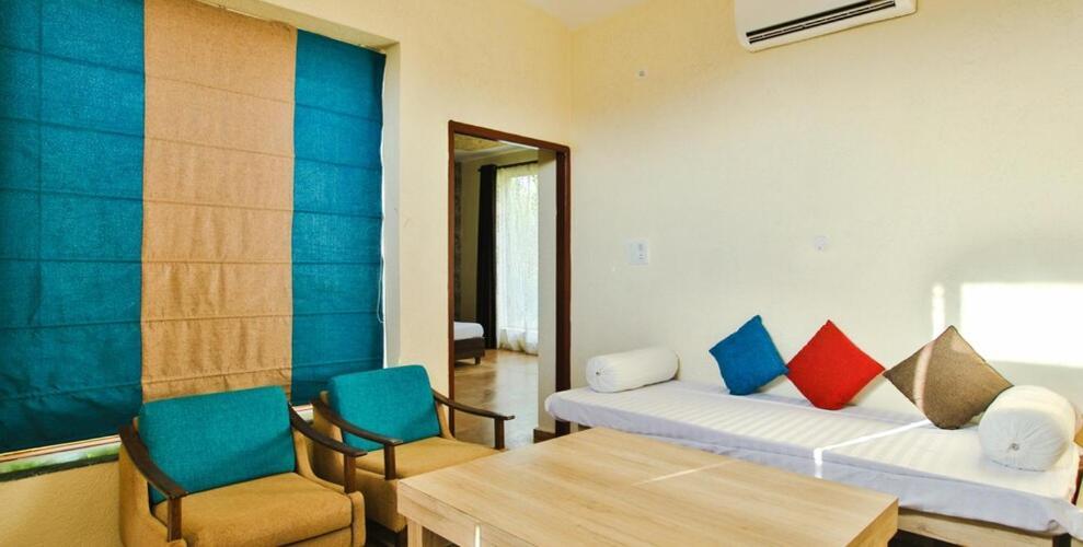 Grass Field Valley Resort Джайпур Екстериор снимка